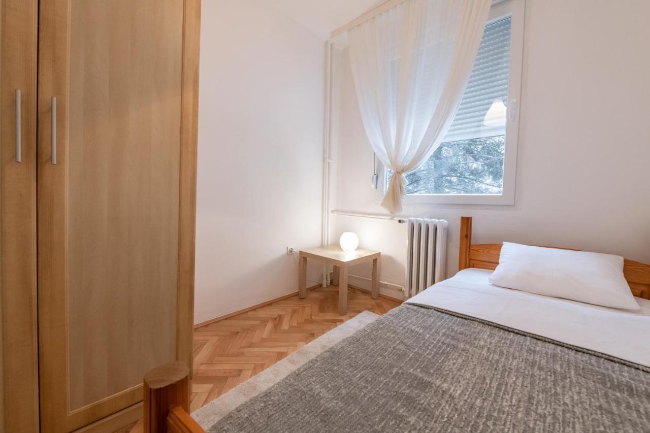 Ada City Break Belgrade Luaran gambar
