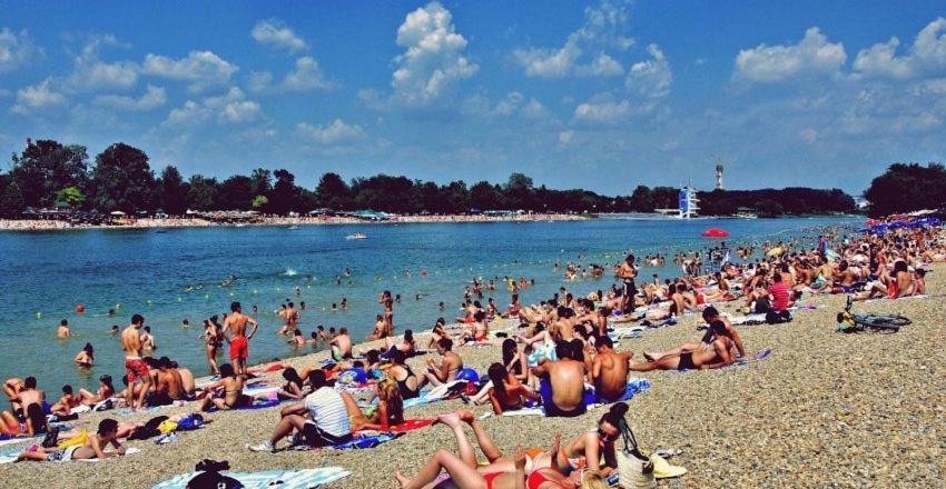 Ada City Break Belgrade Luaran gambar
